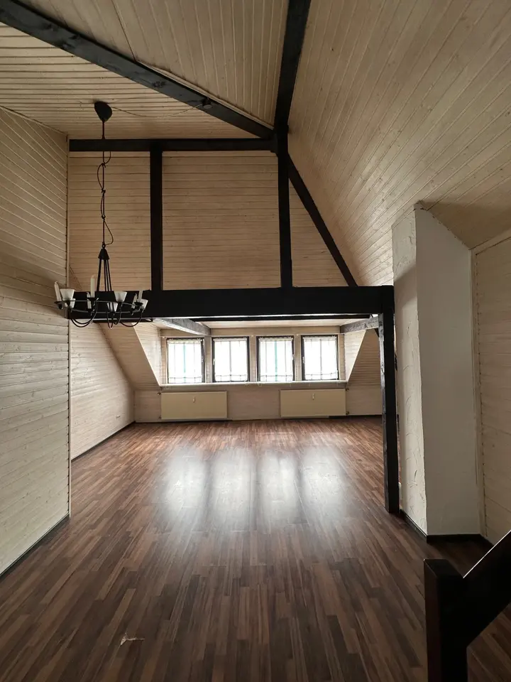 2 Zimmer Wohnung mit 84 m² in Düren – Bild 1
