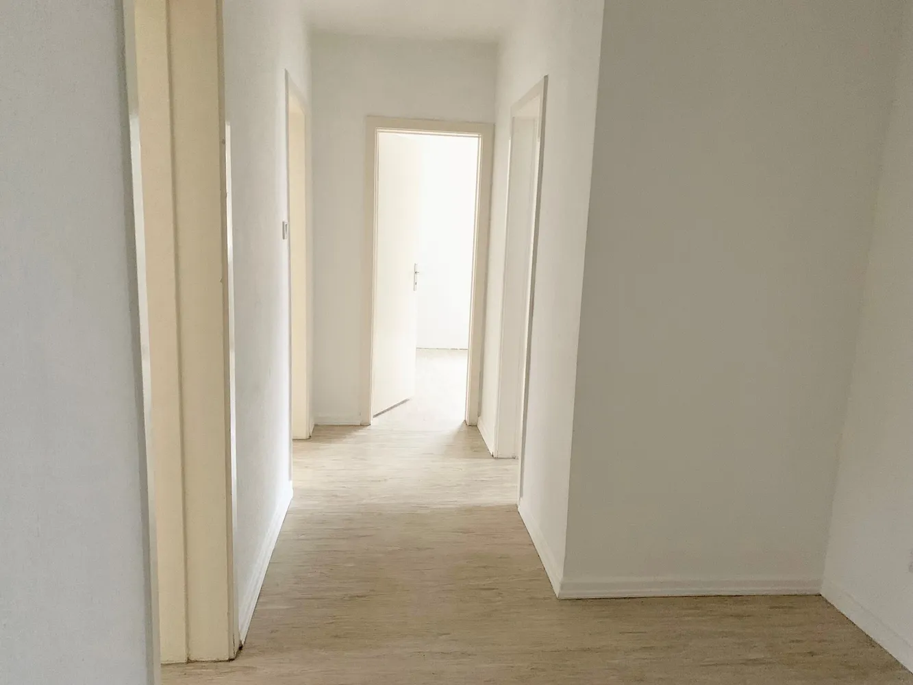 3 Zimmer Wohnung mit 70 m² in Hamburg – Bild 2