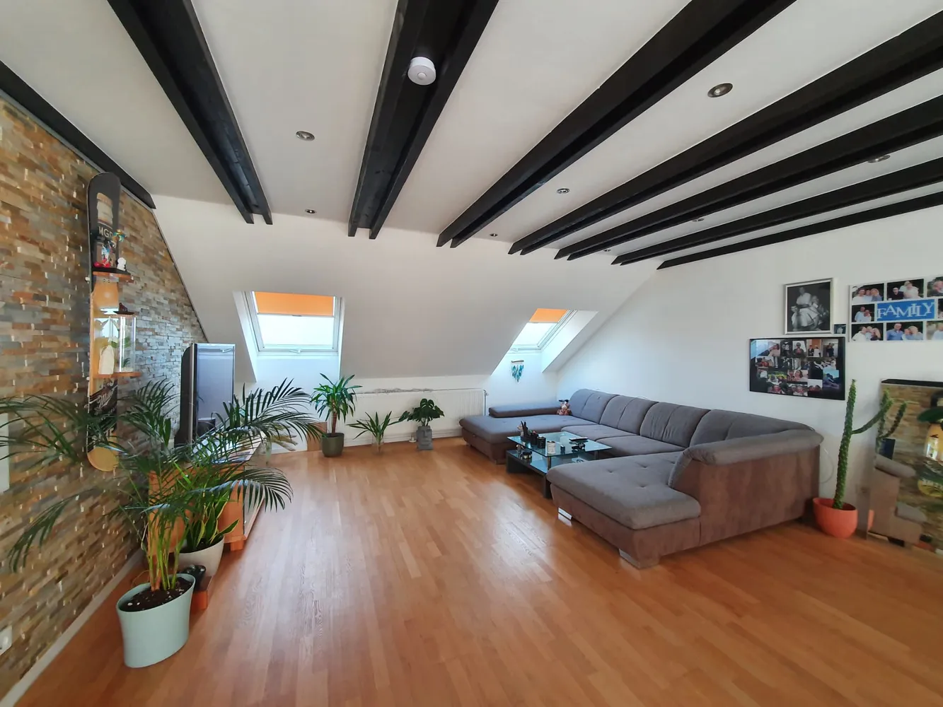3 Zimmer Wohnung mit 88 m² in Saarbrücken – Bild 2