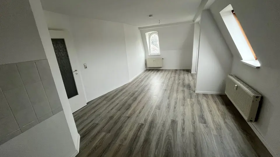 2 Zimmer Wohnung mit 35 m² in Werdau – Bild 1