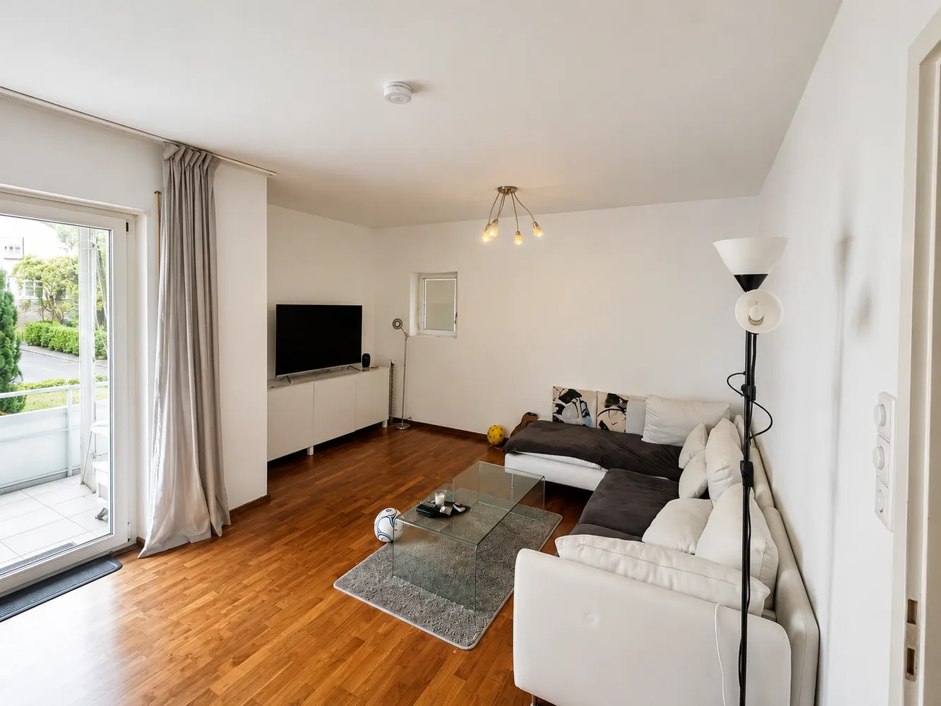 2 Zimmer Wohnung mit 70 m² in Stuttgart – Bild 2