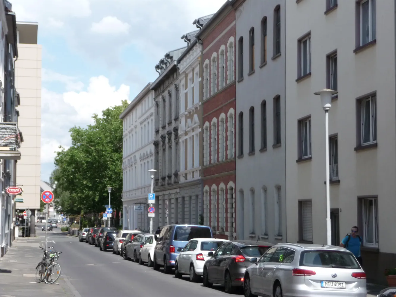 4 Zimmer Wohnung mit 100 m² in Neuss – Bild 1