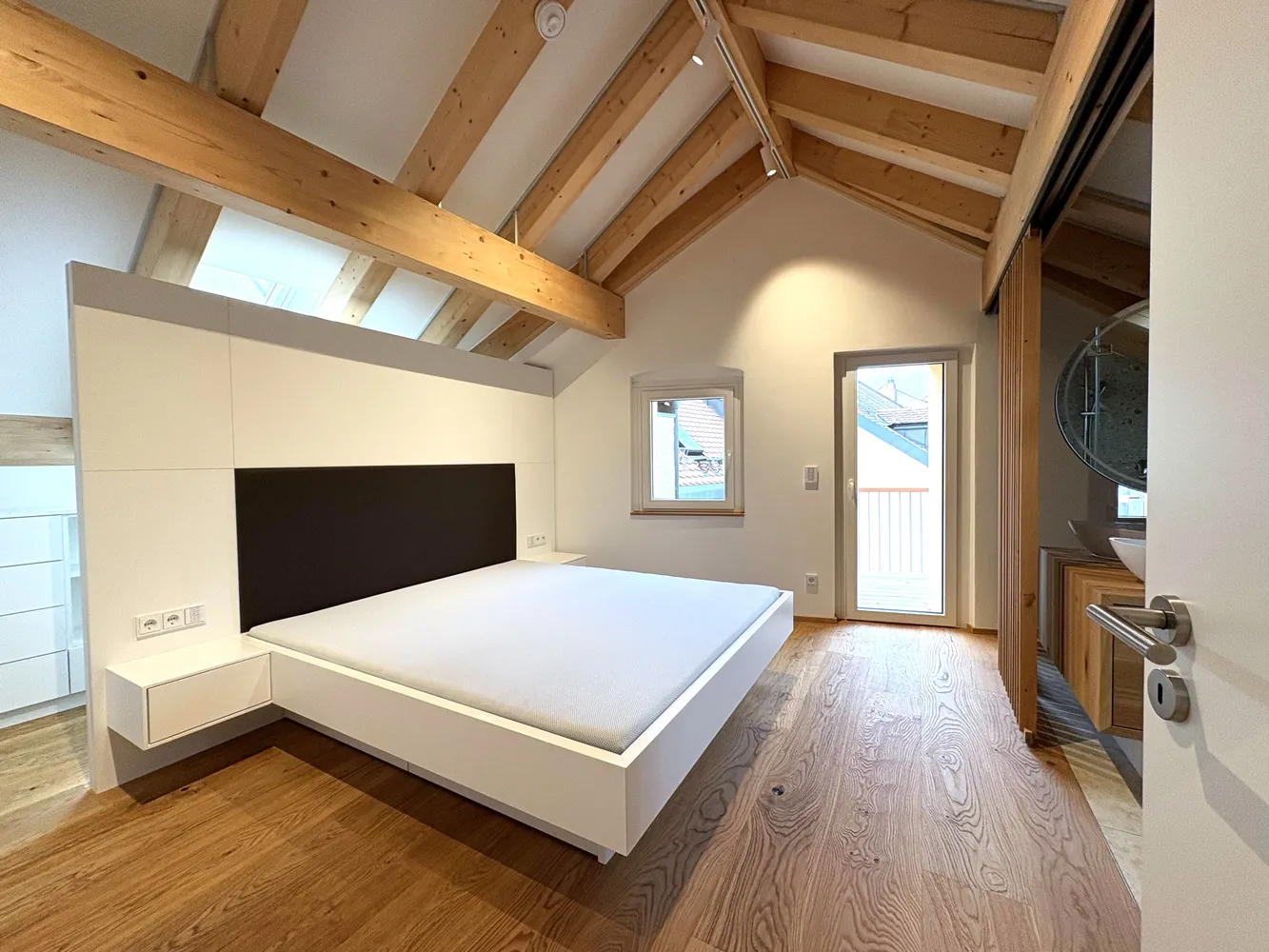 2 Zimmer Wohnung mit 69 m² in Regensburg – Bild 4