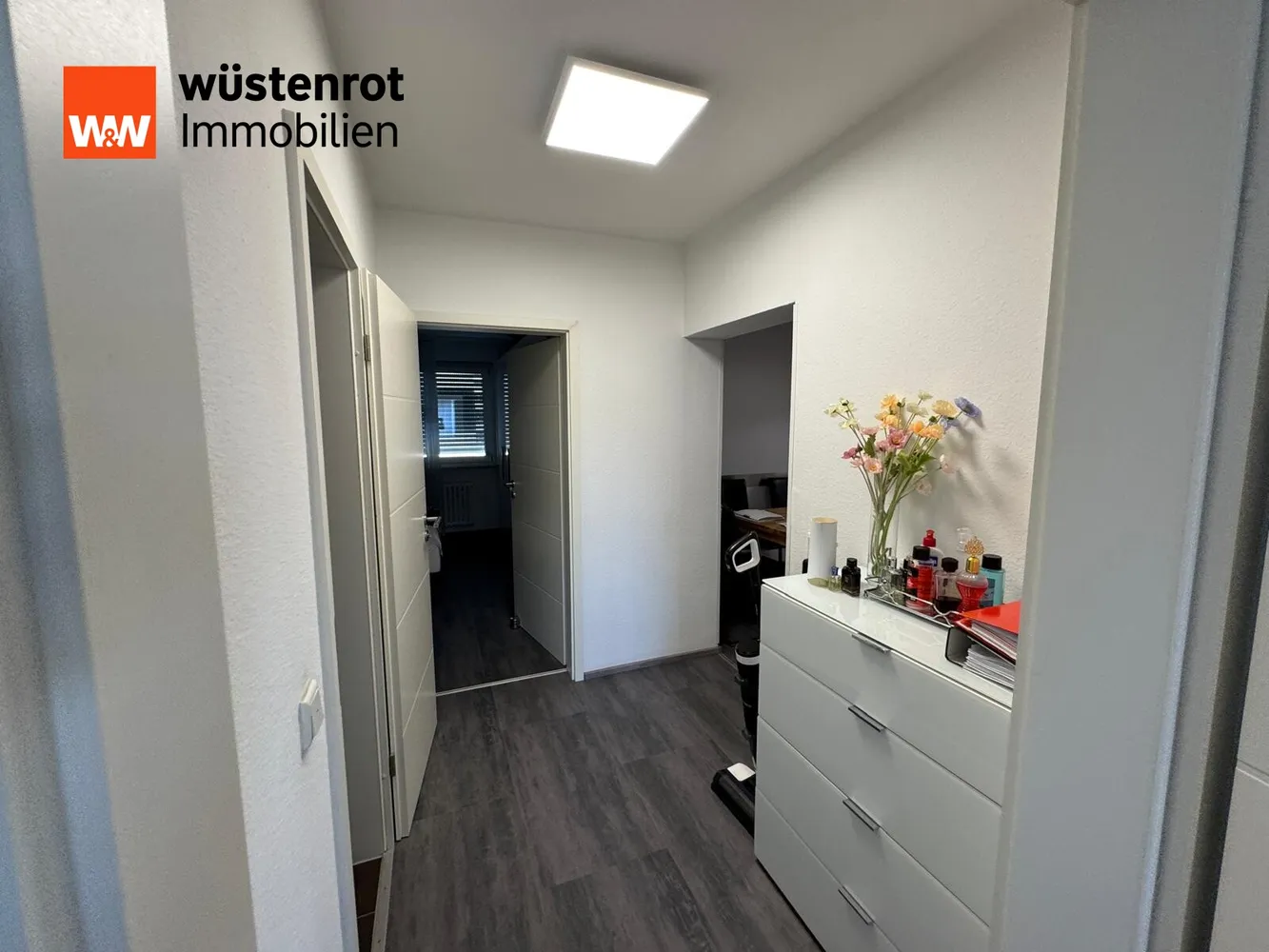 4 Zimmer Wohnung mit 96 m² in Wiesbaden – Bild 1
