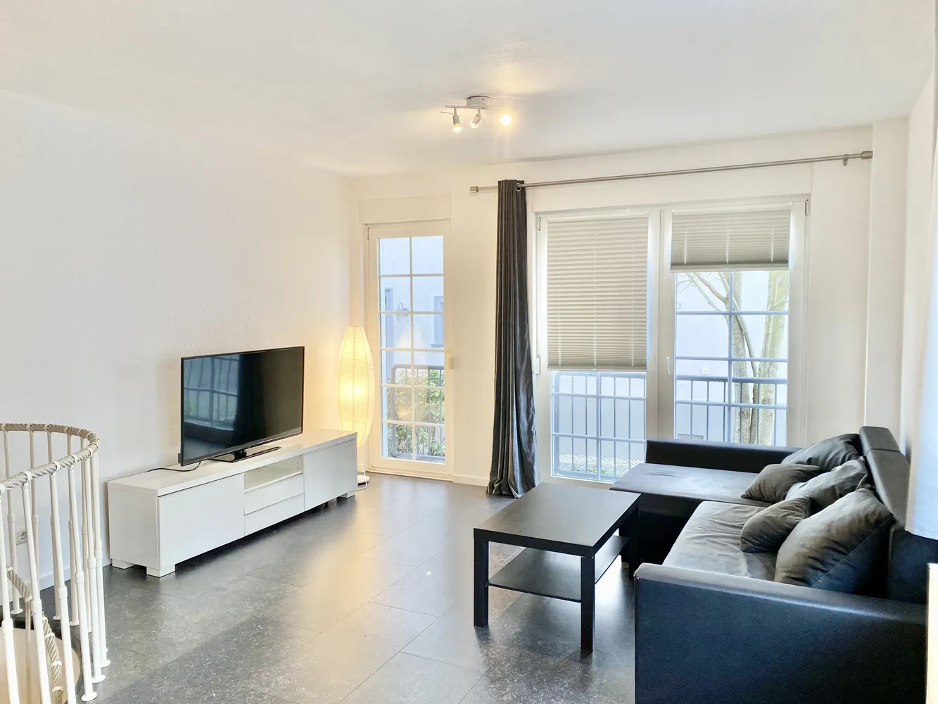 3 Zimmer Wohnung mit 70 m² in Wiesbaden – Bild 2