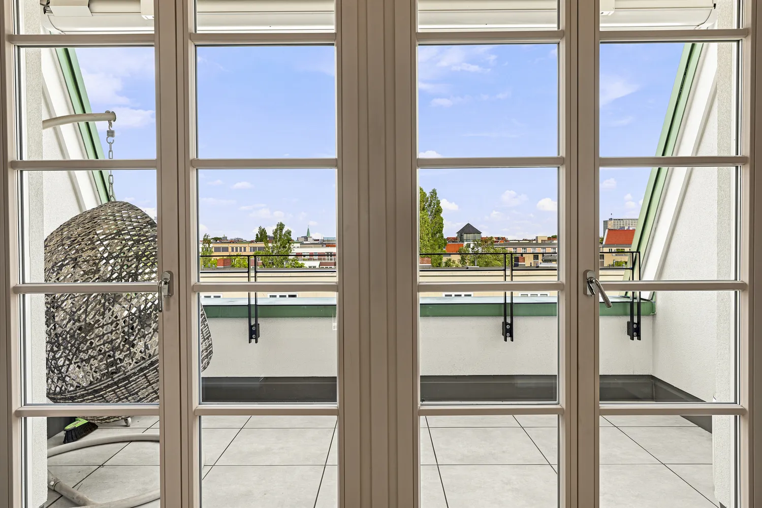 4 Zimmer Wohnung mit 178 m² in Berlin – Bild 12