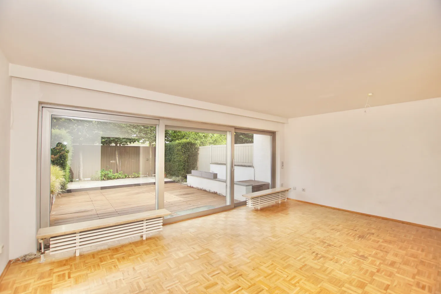 6 Zimmer Haus mit 141 m² in Wiesbaden – Bild 2