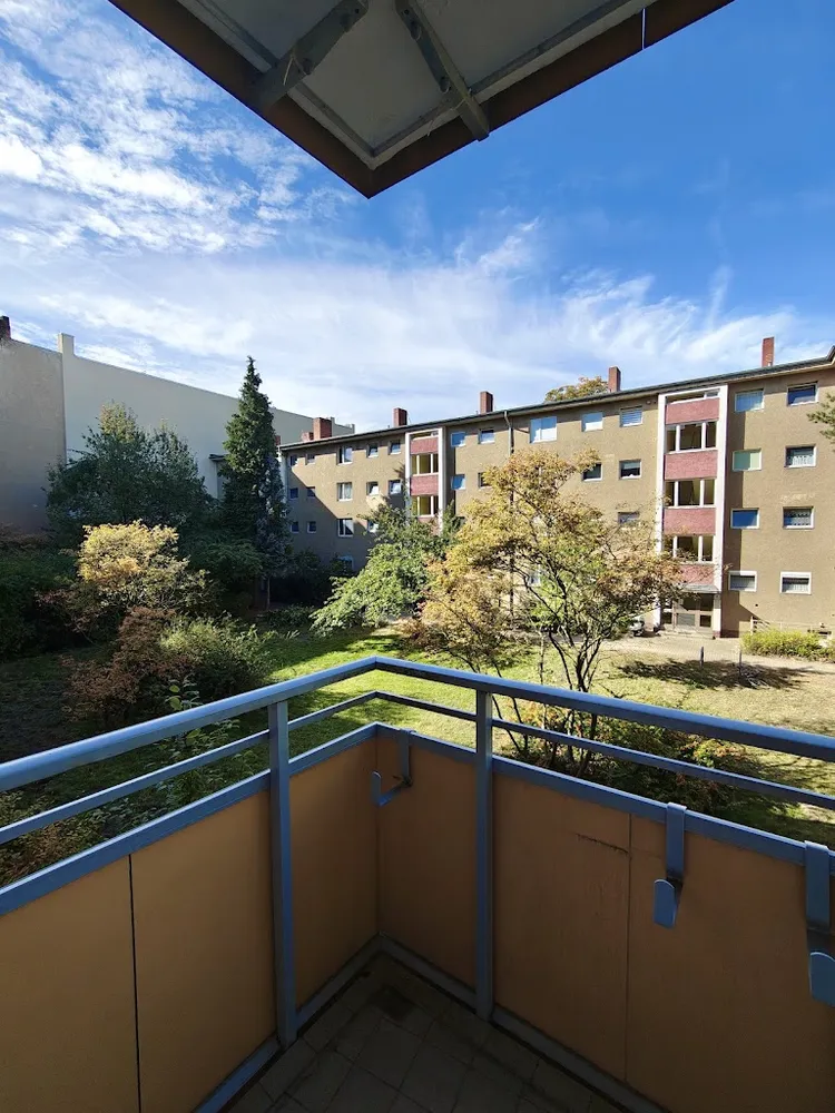 2 room apartment with 55 m² in Berlin – Photo 2