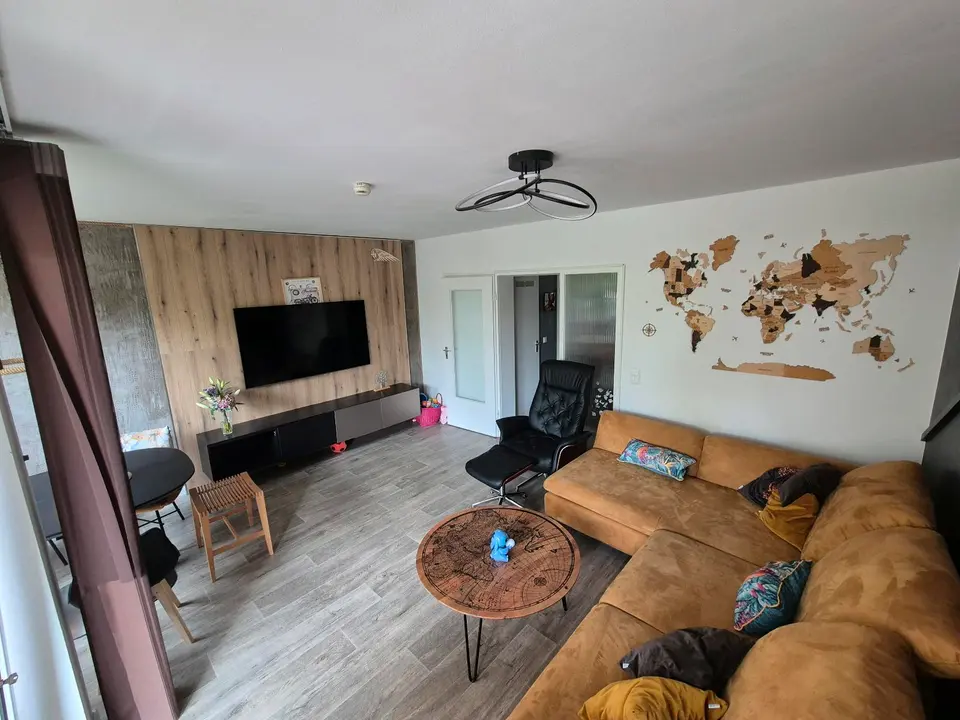 4 Zimmer Wohnung mit 80 m² in Duisburg – Bild 1