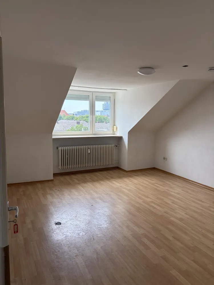 2 Zimmer Wohnung mit 66 m² in München – Bild 1