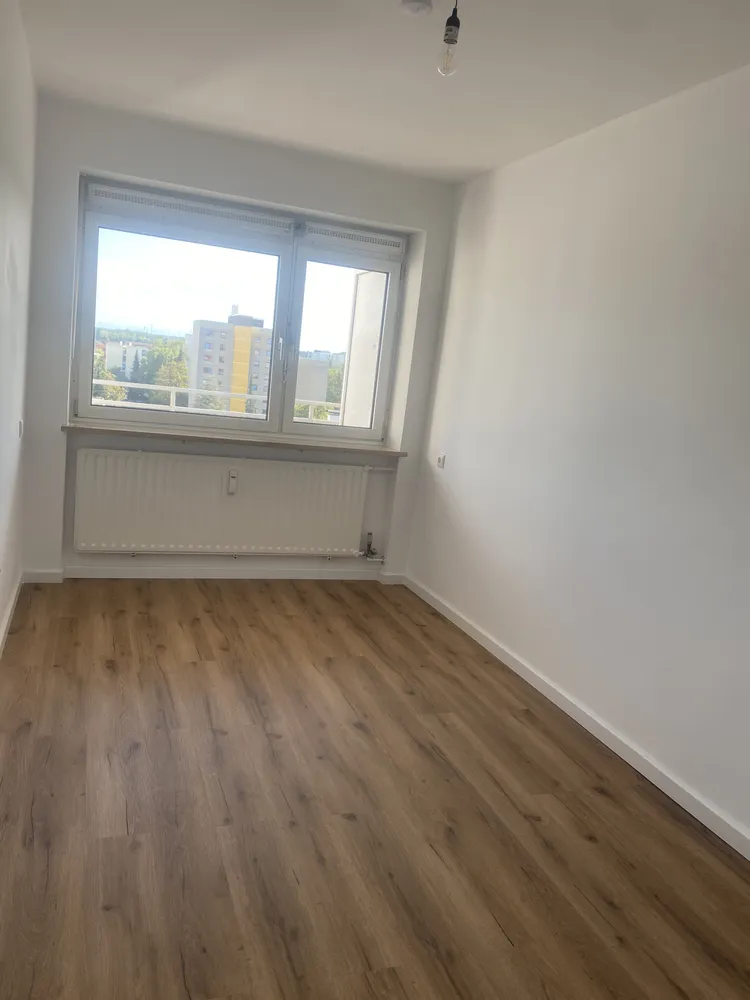 4 Zimmer Wohnung mit 93 m² in Germering – Bild 3