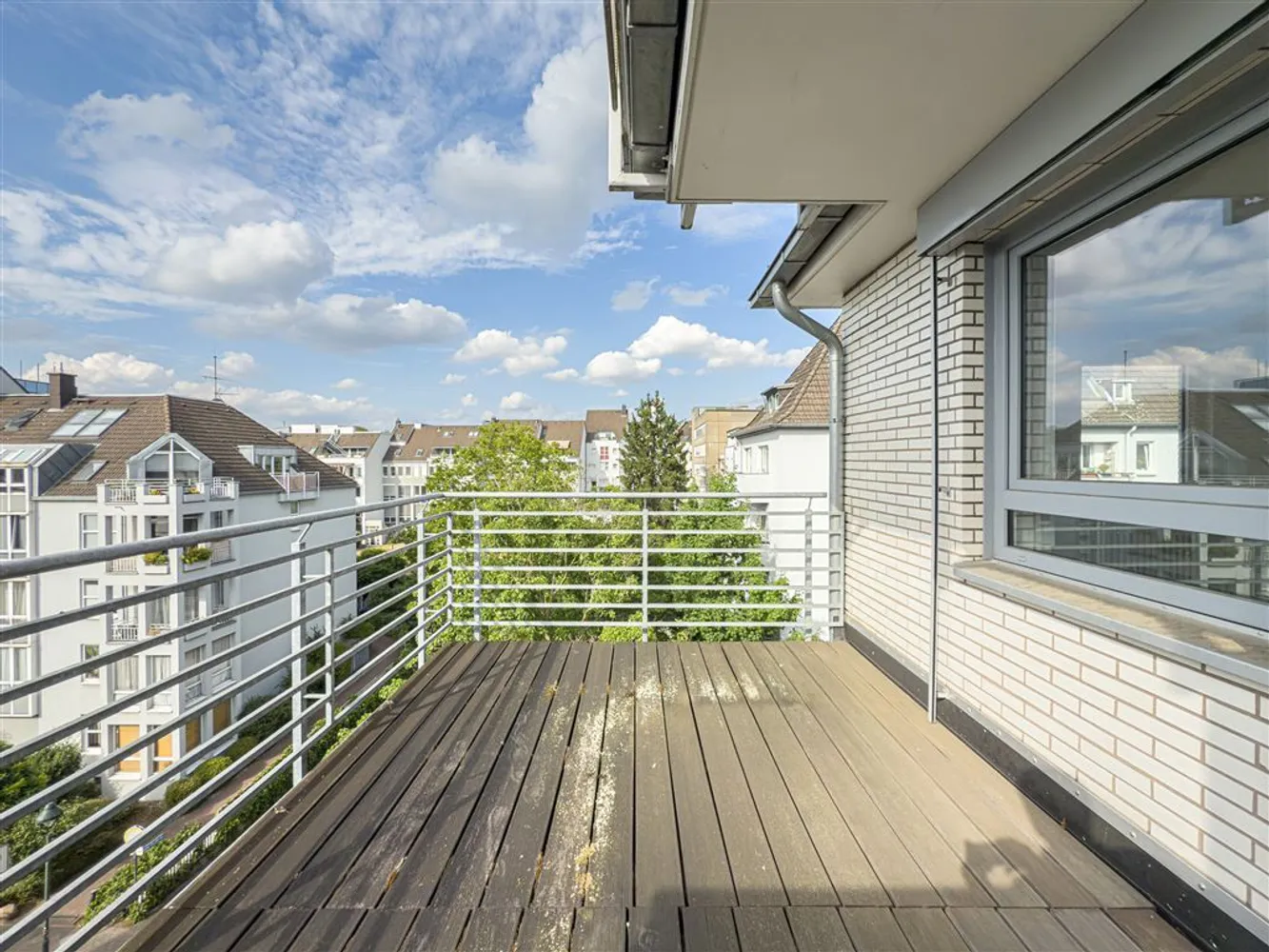 2 Zimmer Wohnung mit 68 m² in Düsseldorf – Bild 1