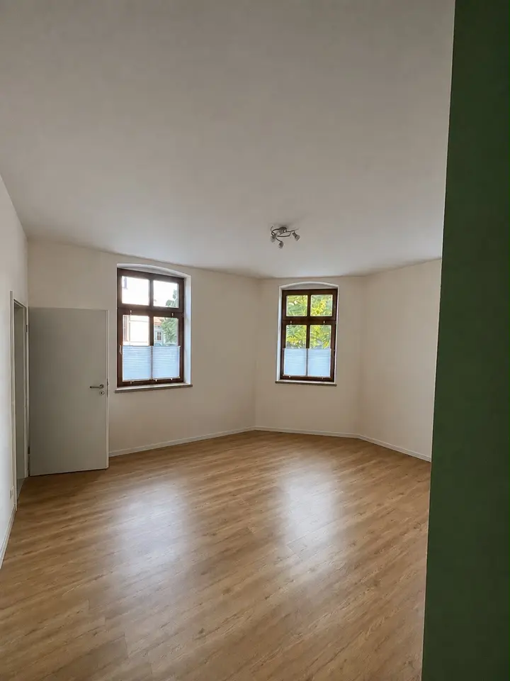 3 Zimmer Wohnung mit 98 m² in Dessau-Roßlau – Bild 1