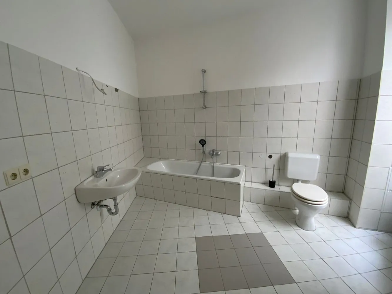 3 Zimmer Wohnung mit 90 m² in Dresden – Bild 4