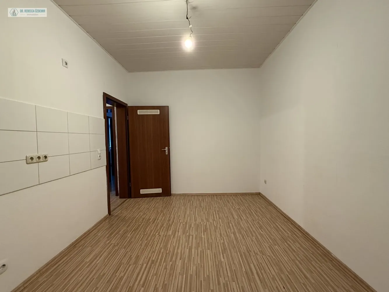 2 Zimmer Wohnung mit 74 m² in Duisburg – Bild 8