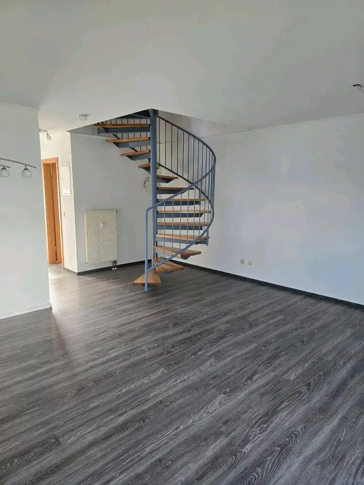 4 Zimmer Wohnung mit 118 m² in Saarbrücken – Bild 3