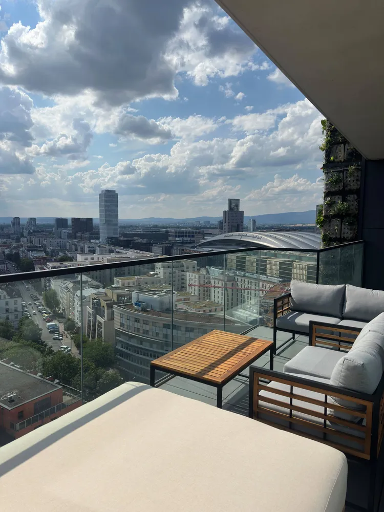 2 Zimmer Wohnung mit 63 m² in Frankfurt am Main – Bild 2