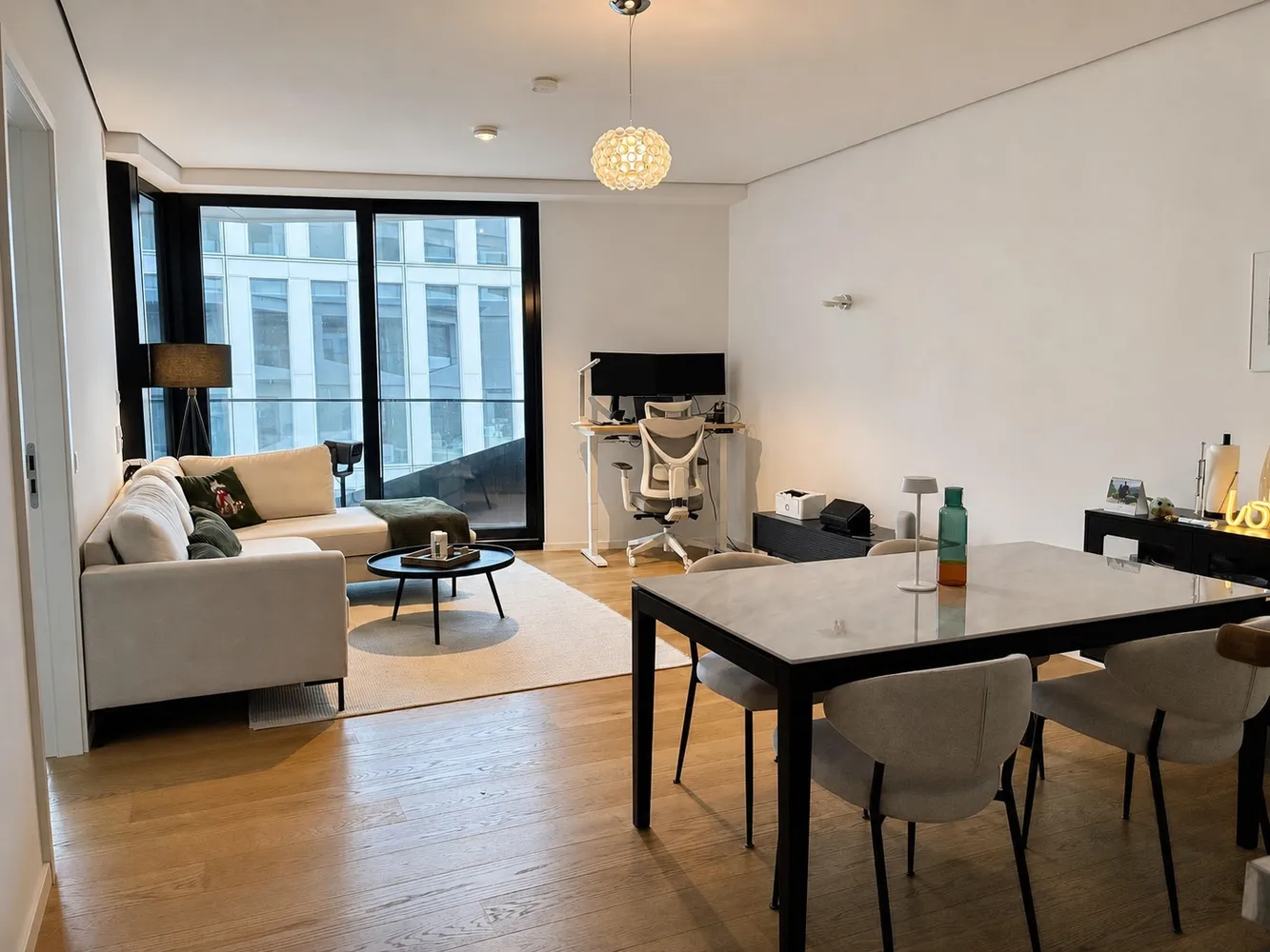 2 Zimmer Wohnung mit 67 m² in Frankfurt am Main – Bild 2
