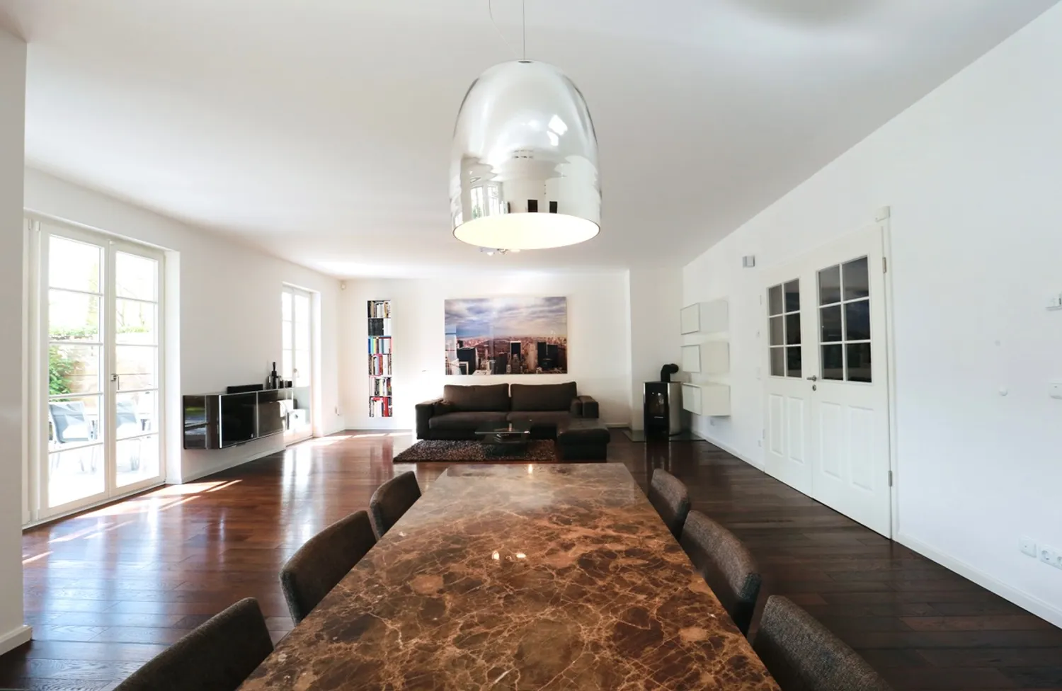 4 Zimmer Wohnung mit 200 m² in Köln – Bild 3