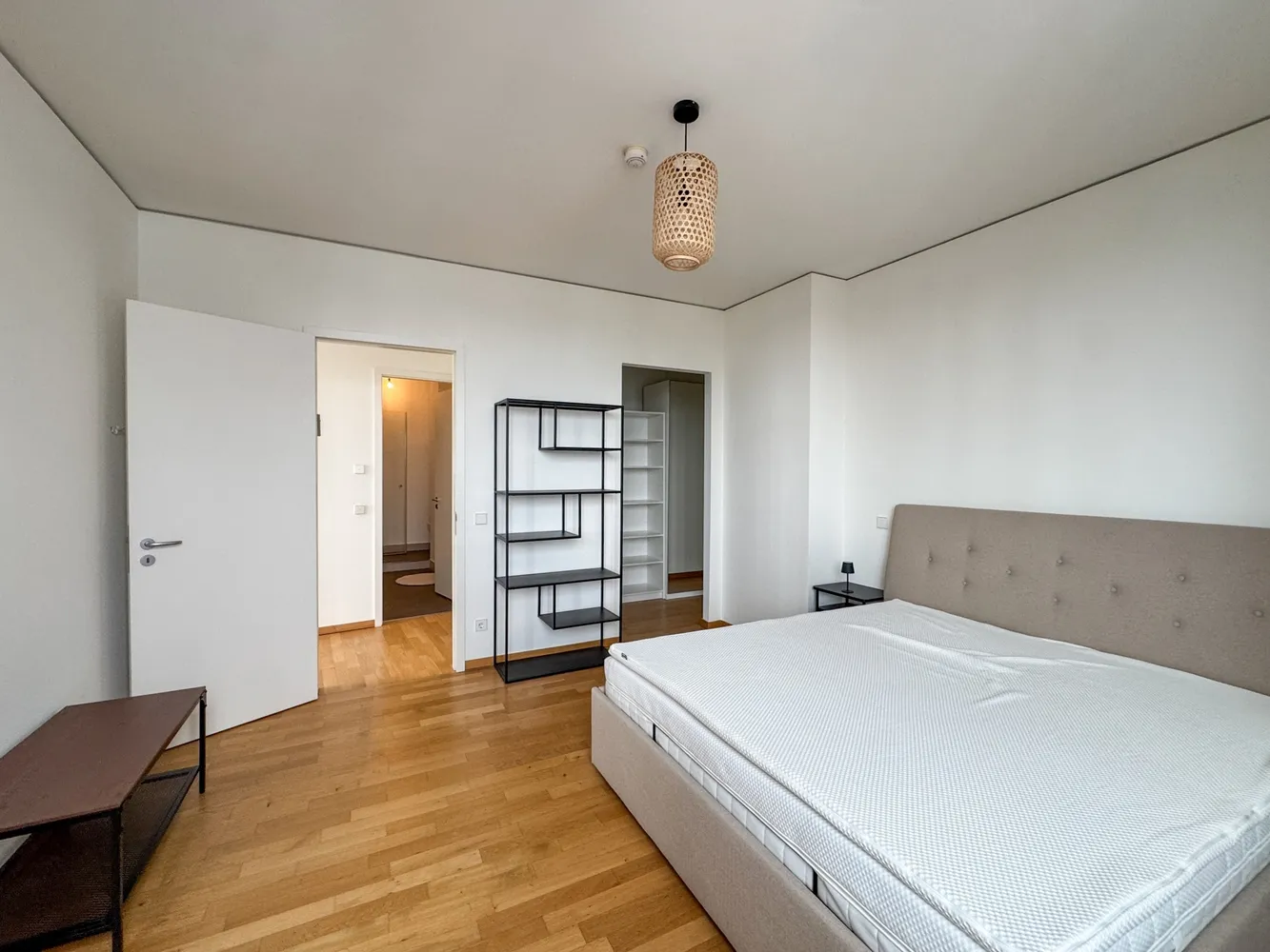 2 Zimmer Wohnung mit 115 m² in Hamburg – Bild 7
