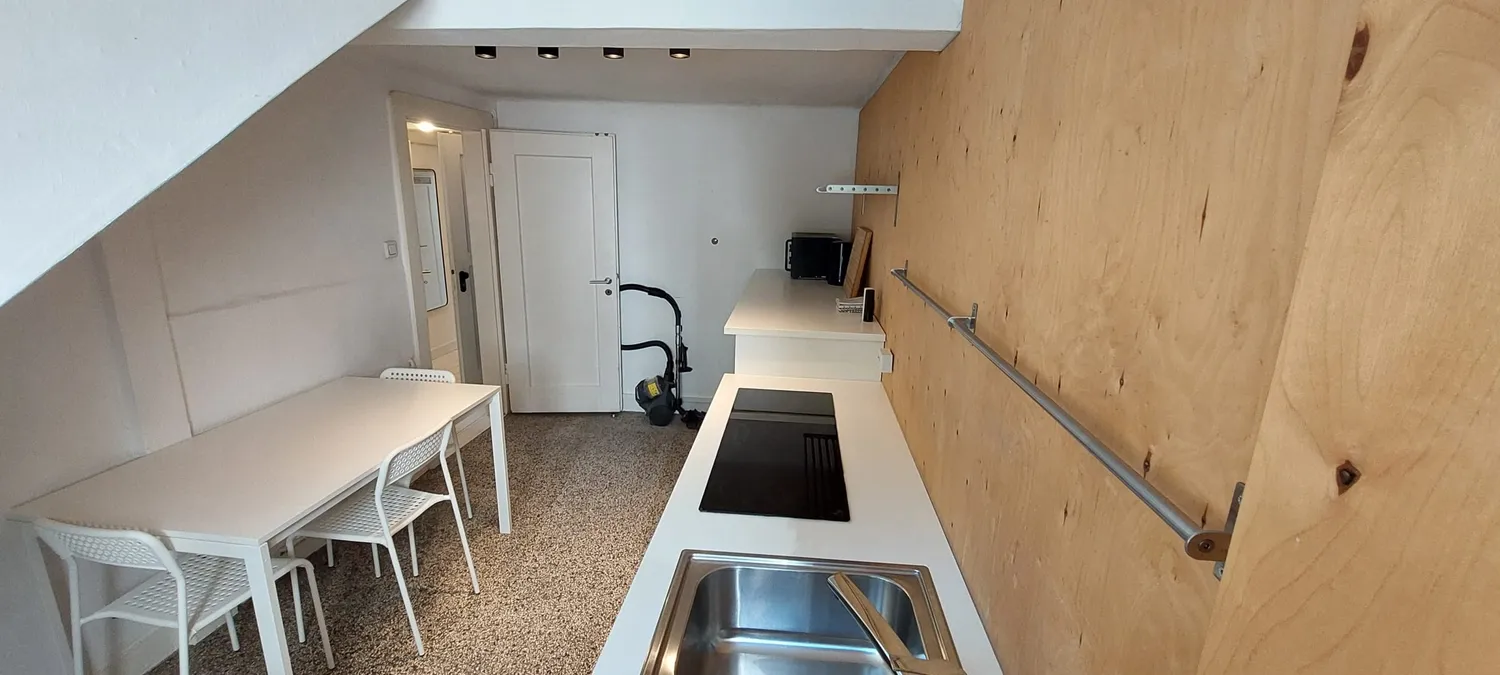 WG-Zimmer mit 14 m² in Frankfurt am Main – Bild 6