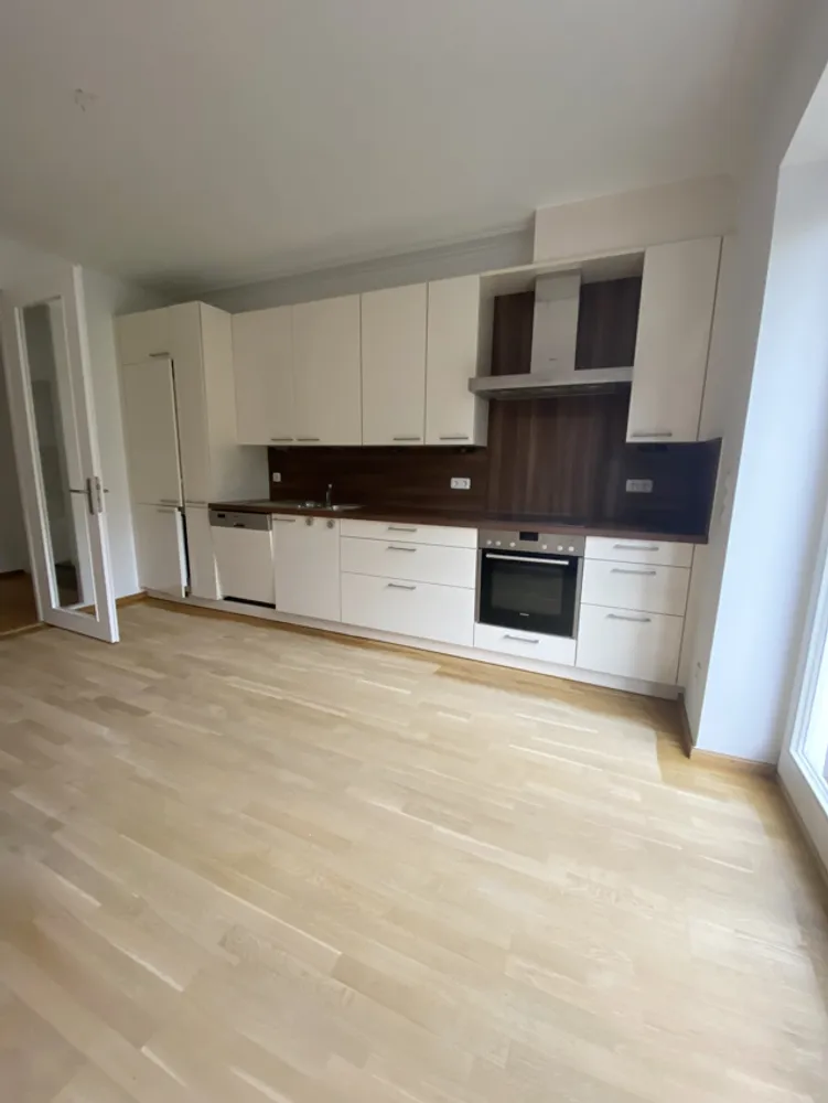4 Zimmer Wohnung mit 131 m² in München – Bild 5