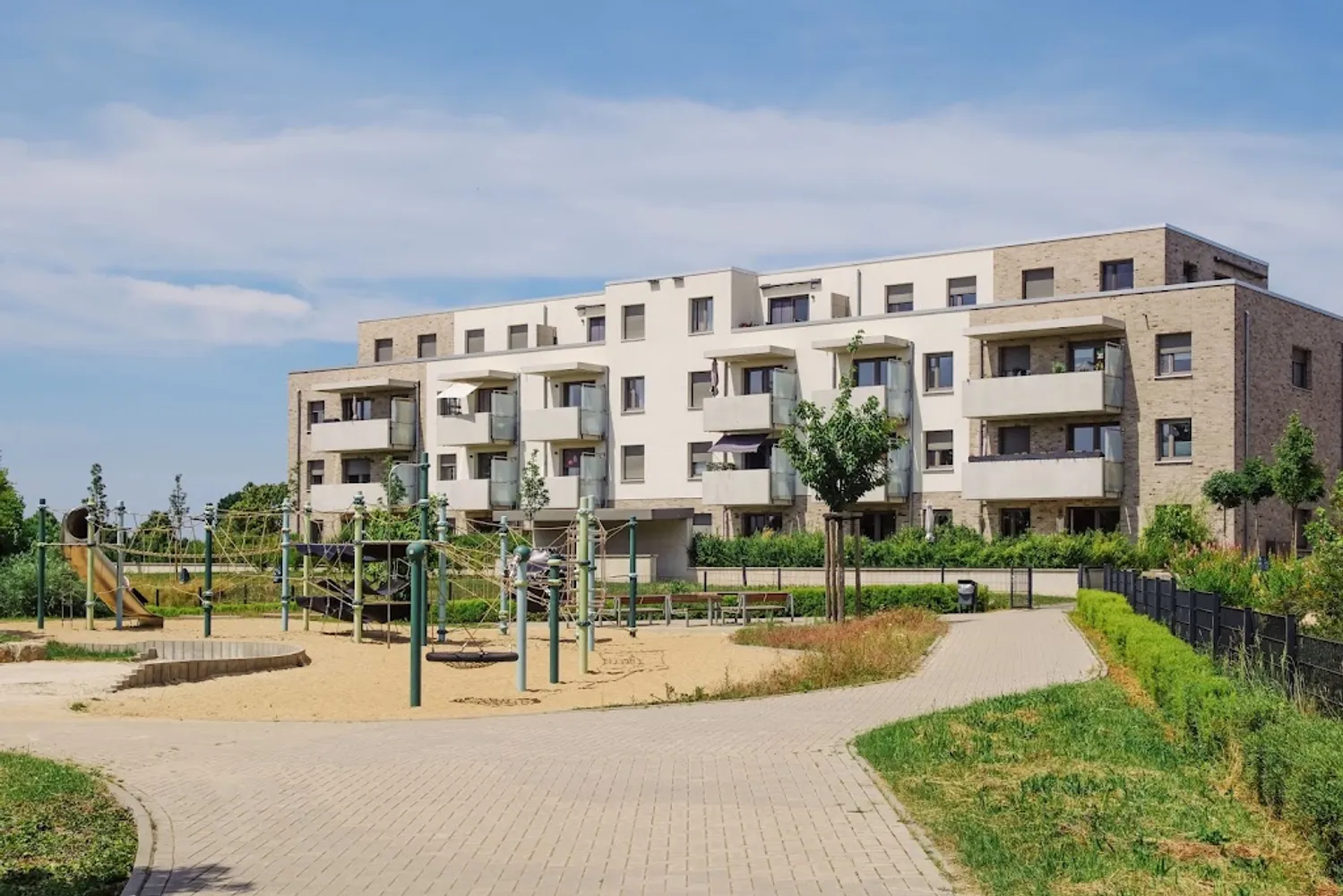4 room apartment with 90 m² in Wolfsburg – Photo 4