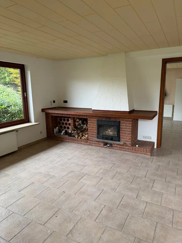 4 Zimmer Wohnung mit 166 m² in Uelzen – Bild 1