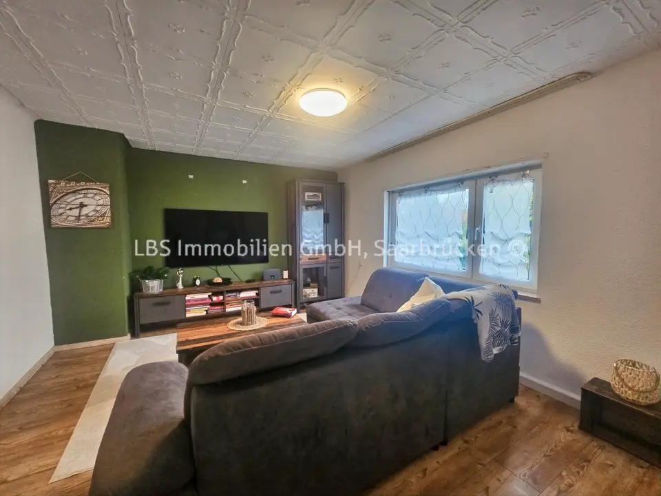 5 Zimmer Haus mit 103 m² in Saarbrücken – Bild 1