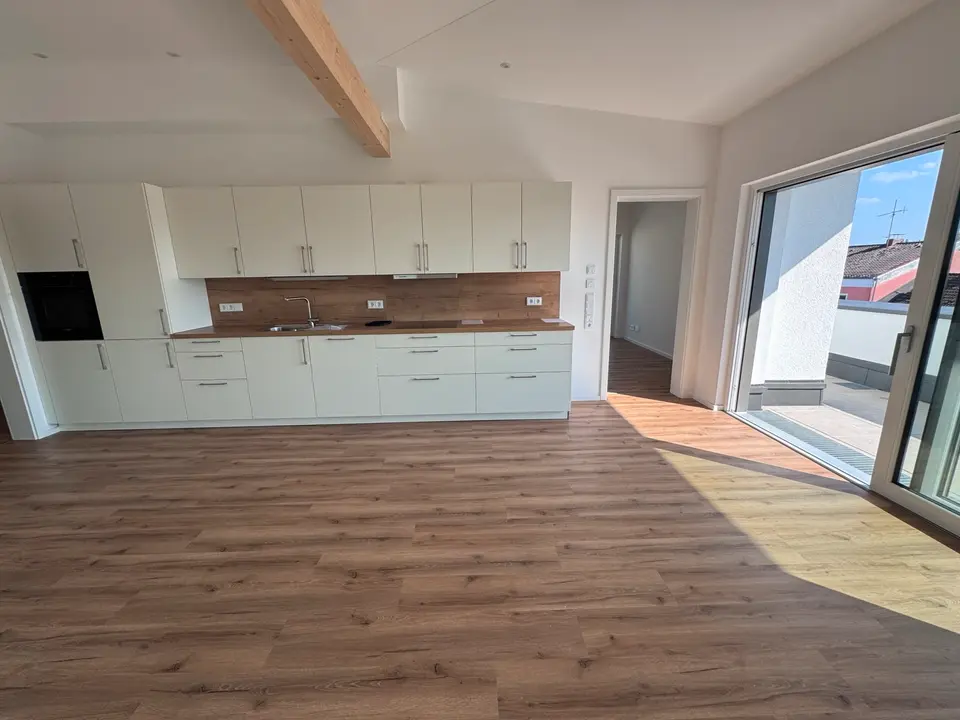 4 Zimmer Wohnung mit 113 m² in Straubing – Bild 2