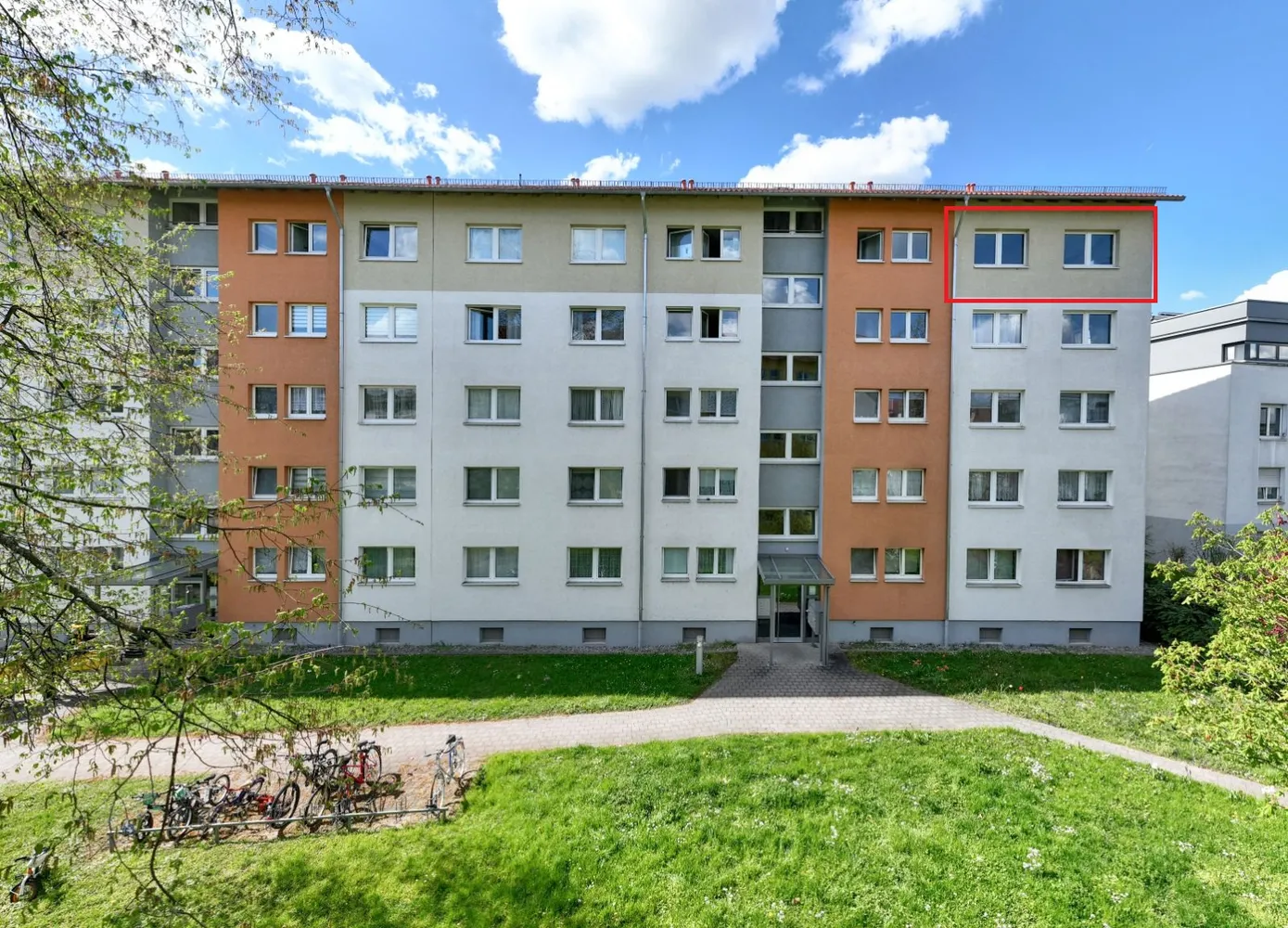 2 room apartment with 47 m² in Esslingen am Neckar – Photo 2