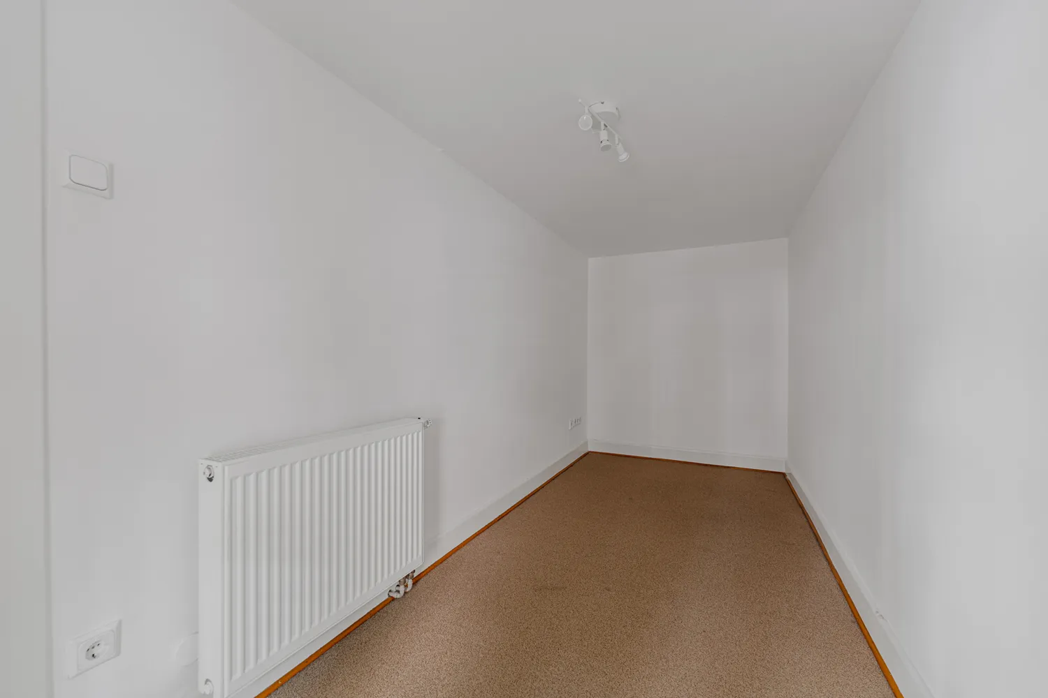 4 Zimmer Wohnung mit 98 m² in Düsseldorf – Bild 8