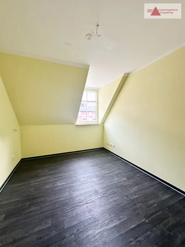 6 Zimmer Wohnung mit 175 m² in Chemnitz – Bild 2