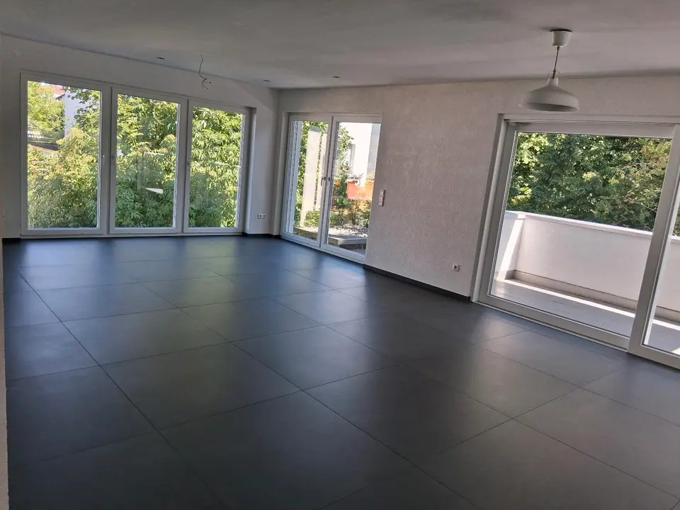 7 Zimmer Wohnung mit 170 m² in Backnang – Bild 1