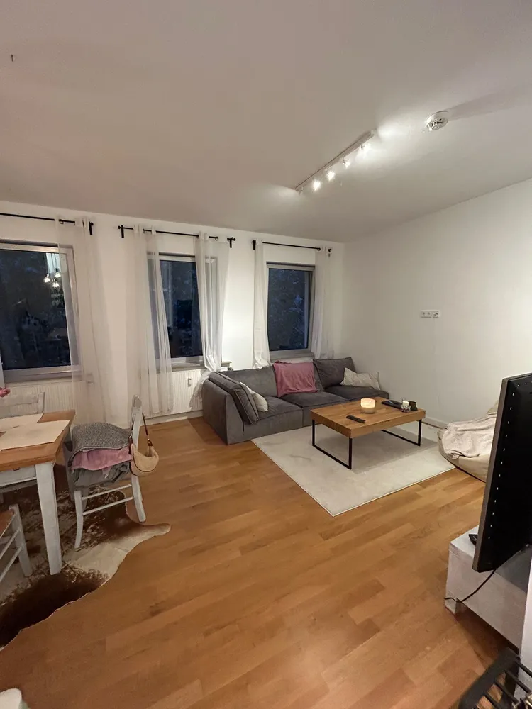 2 Zimmer Wohnung mit 52 m² in Köln – Bild 1