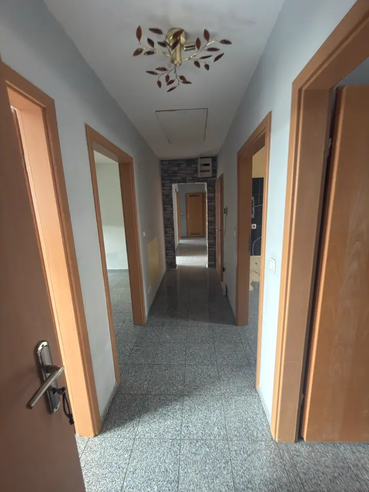 6 Zimmer Wohnung mit 147 m² in Bochum – Bild 2