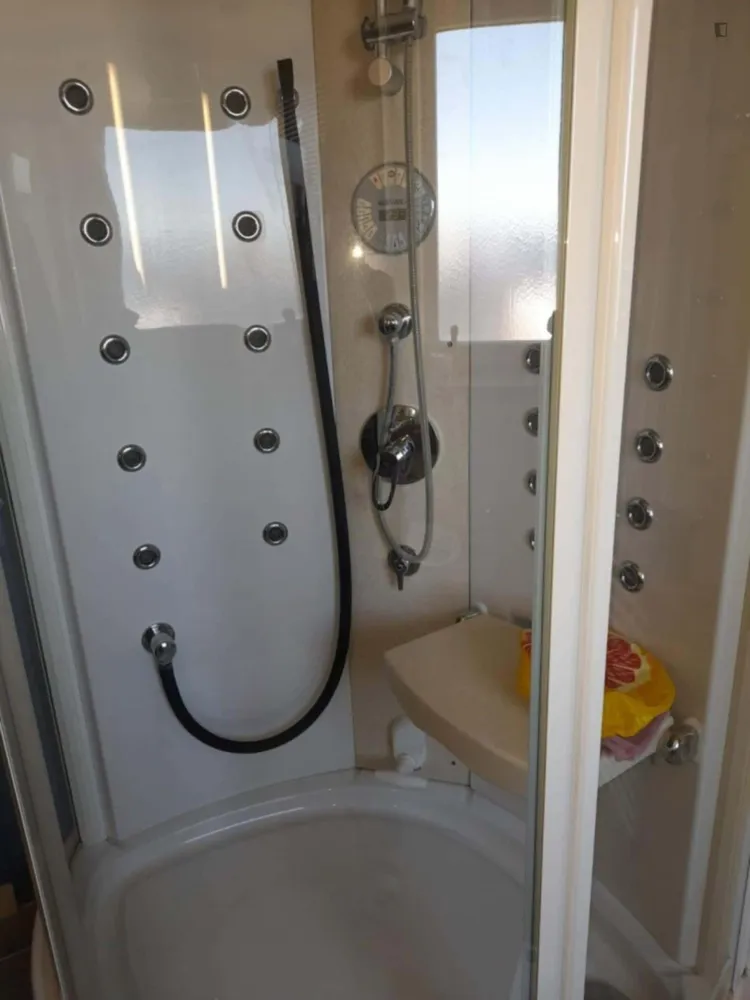 Shared room with 15 m² in Berlin – Photo 11