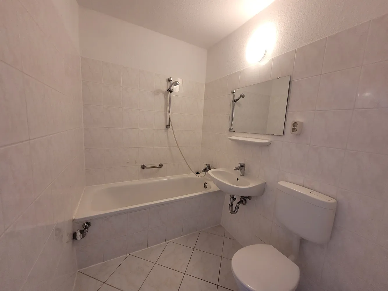 2 Zimmer Wohnung mit 48 m² in Halle (Saale) – Bild 7