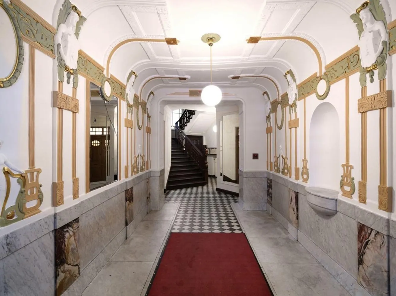4 Zimmer Wohnung mit 170 m² in Berlin – Bild 11
