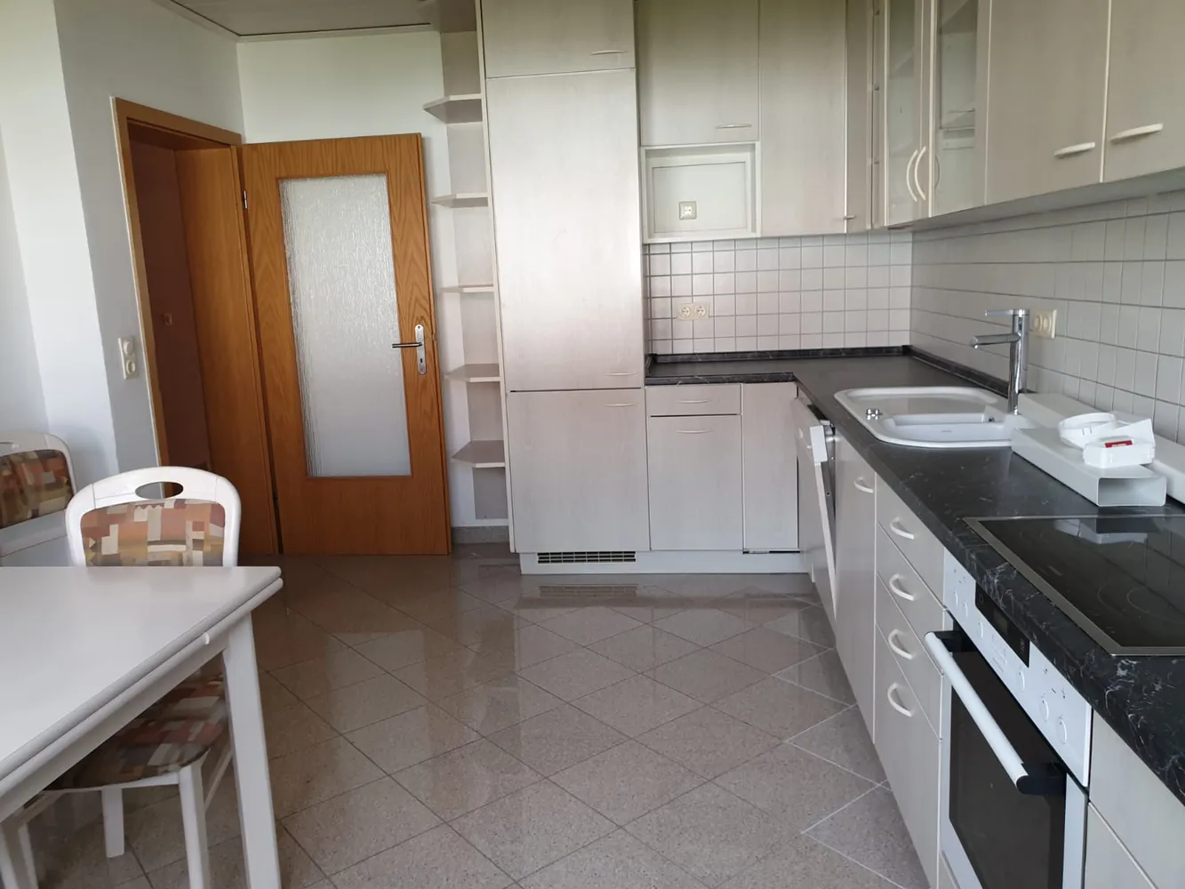 4 Zimmer Wohnung mit 114 m² in Karlsruhe – Bild 3