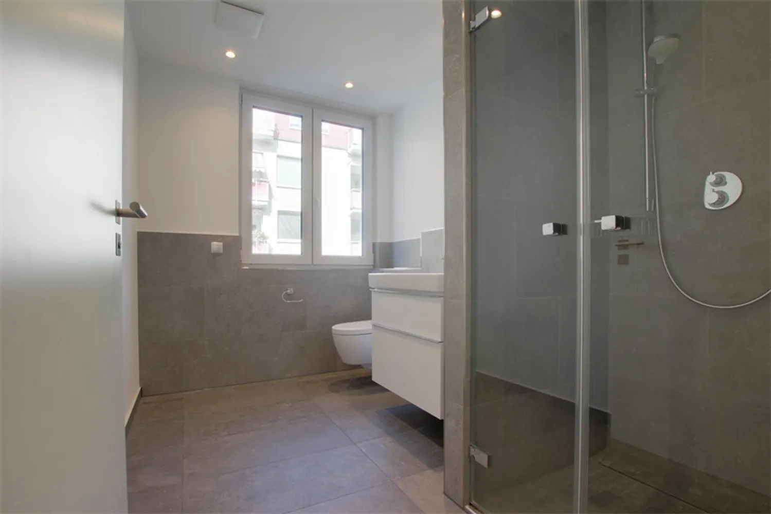 4 Zimmer Wohnung mit 145 m² in Frankfurt am Main – Bild 11