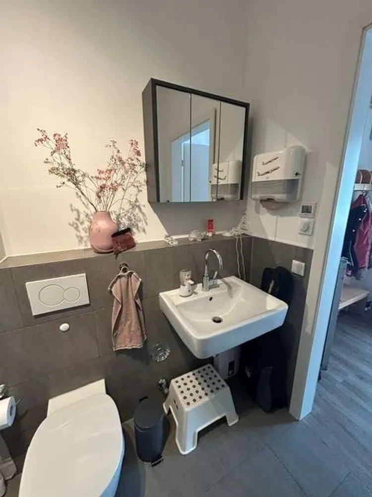 2 Zimmer Wohnung mit 65 m² in Essen – Bild 2