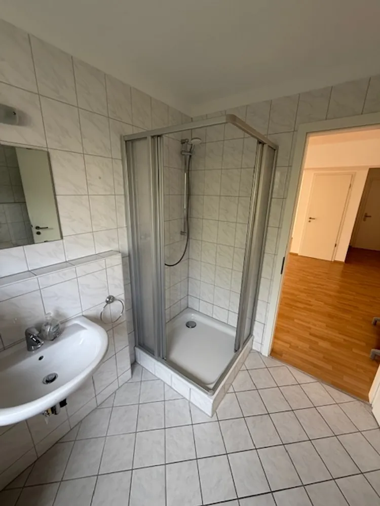 1 room apartment with 99 m² in Frankfurt am Main – Photo 10
