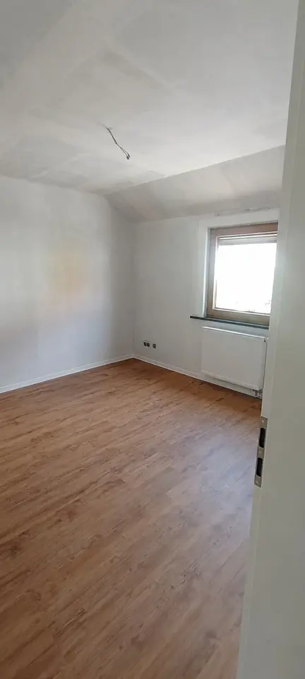 4 Zimmer Wohnung mit 86 m² in Suhl – Bild 2