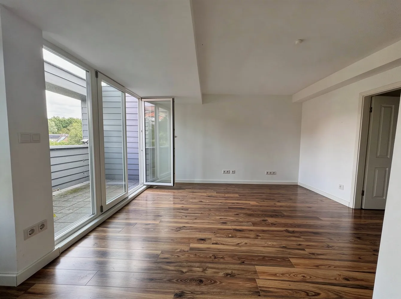 3 Zimmer Wohnung mit 98 m² in Oldenburg – Bild 2