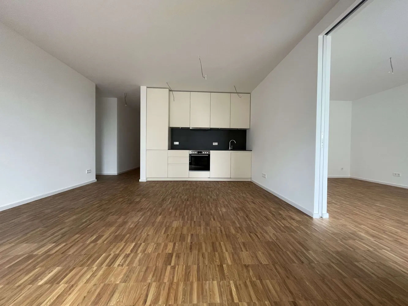 2 Zimmer Wohnung mit 74 m² in Berlin – Bild 2