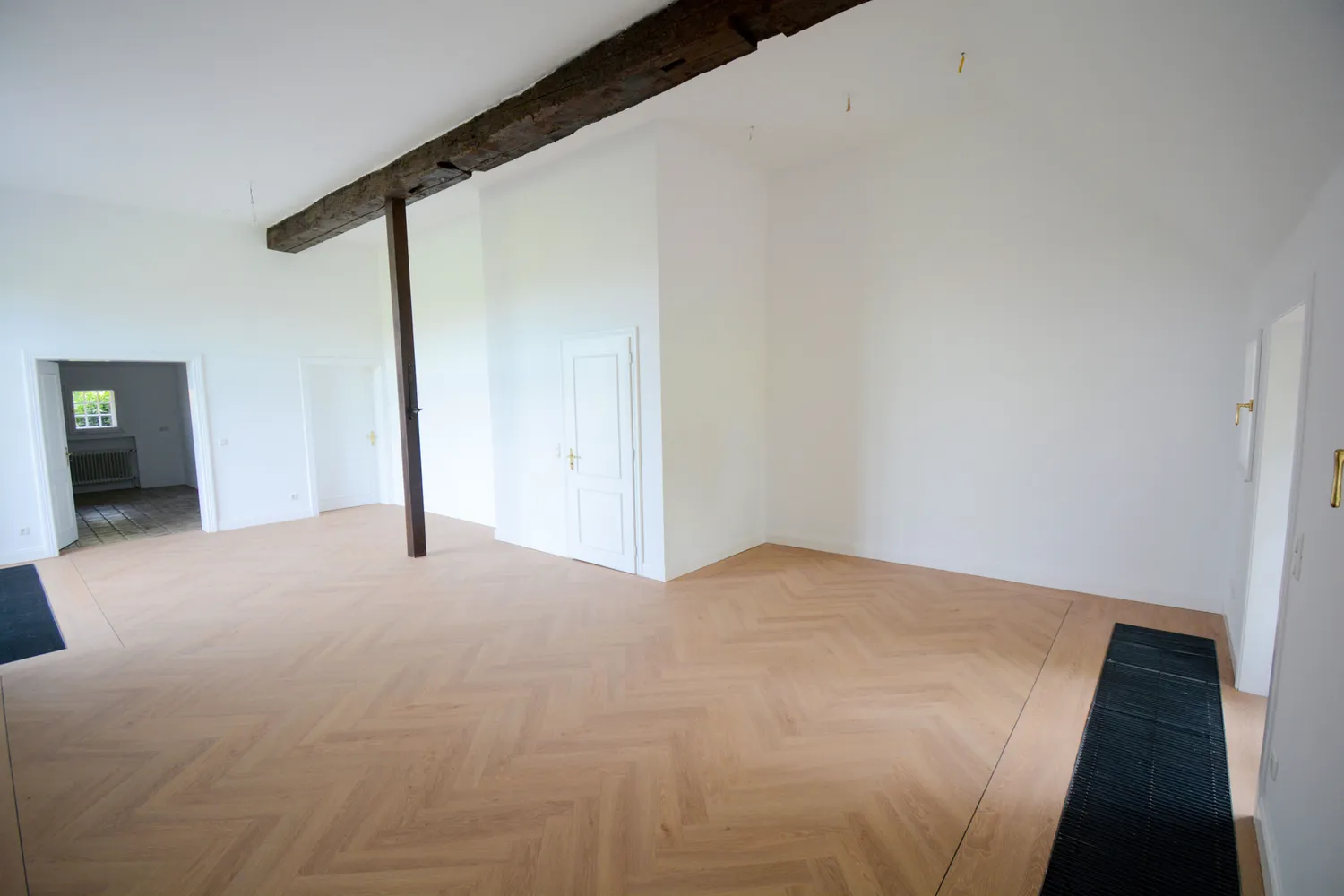 2 Zimmer Wohnung mit 103 m² in Lübeck – Bild 8
