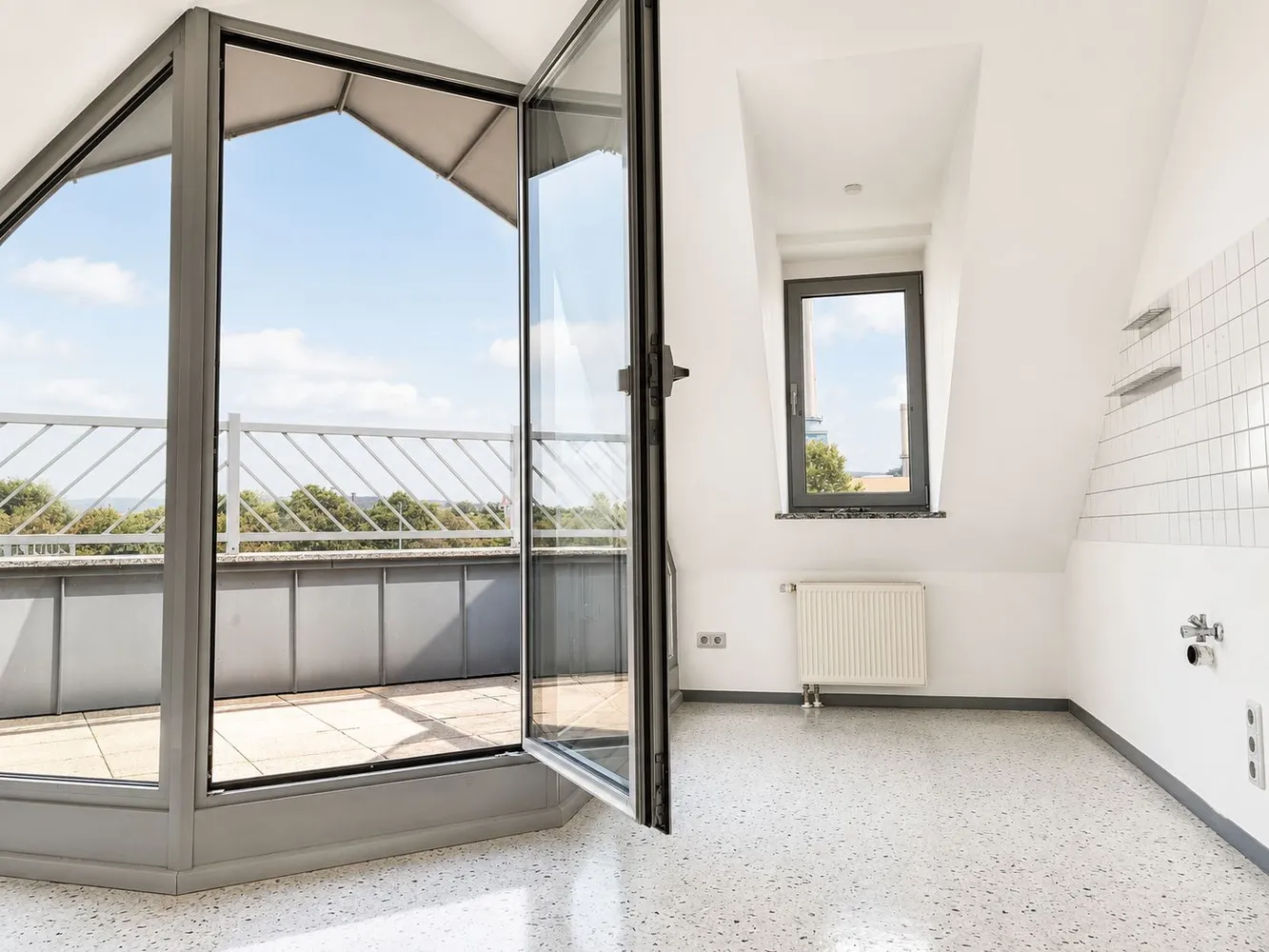 3 room apartment with 93 m² in Saarbrücken – Photo 7