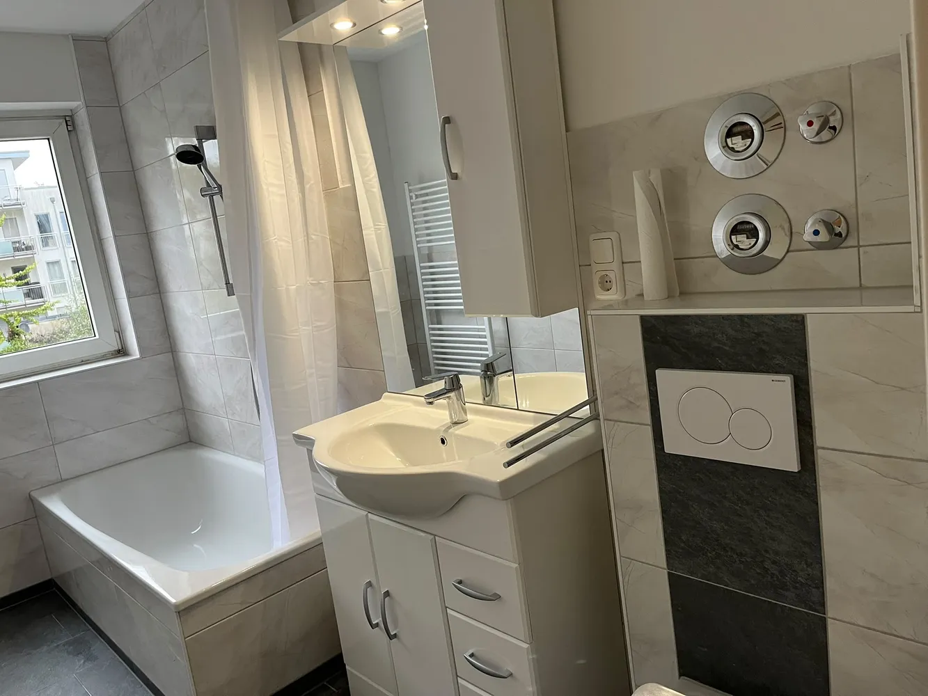 2 Zimmer Wohnung mit 57 m² in Frankfurt am Main – Bild 2