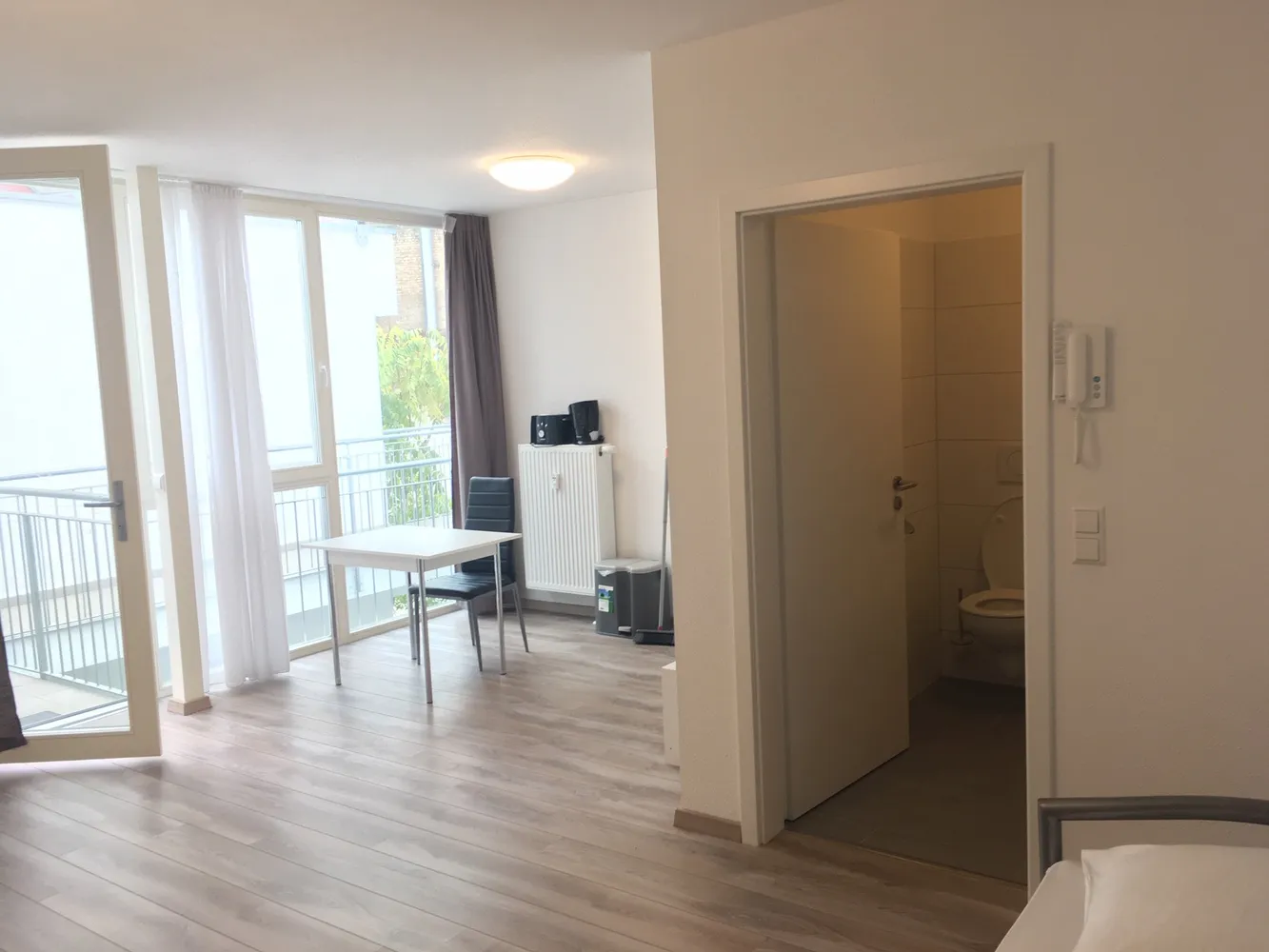 1 Zimmer Wohnung mit 30 m² in Karlsruhe – Bild 1